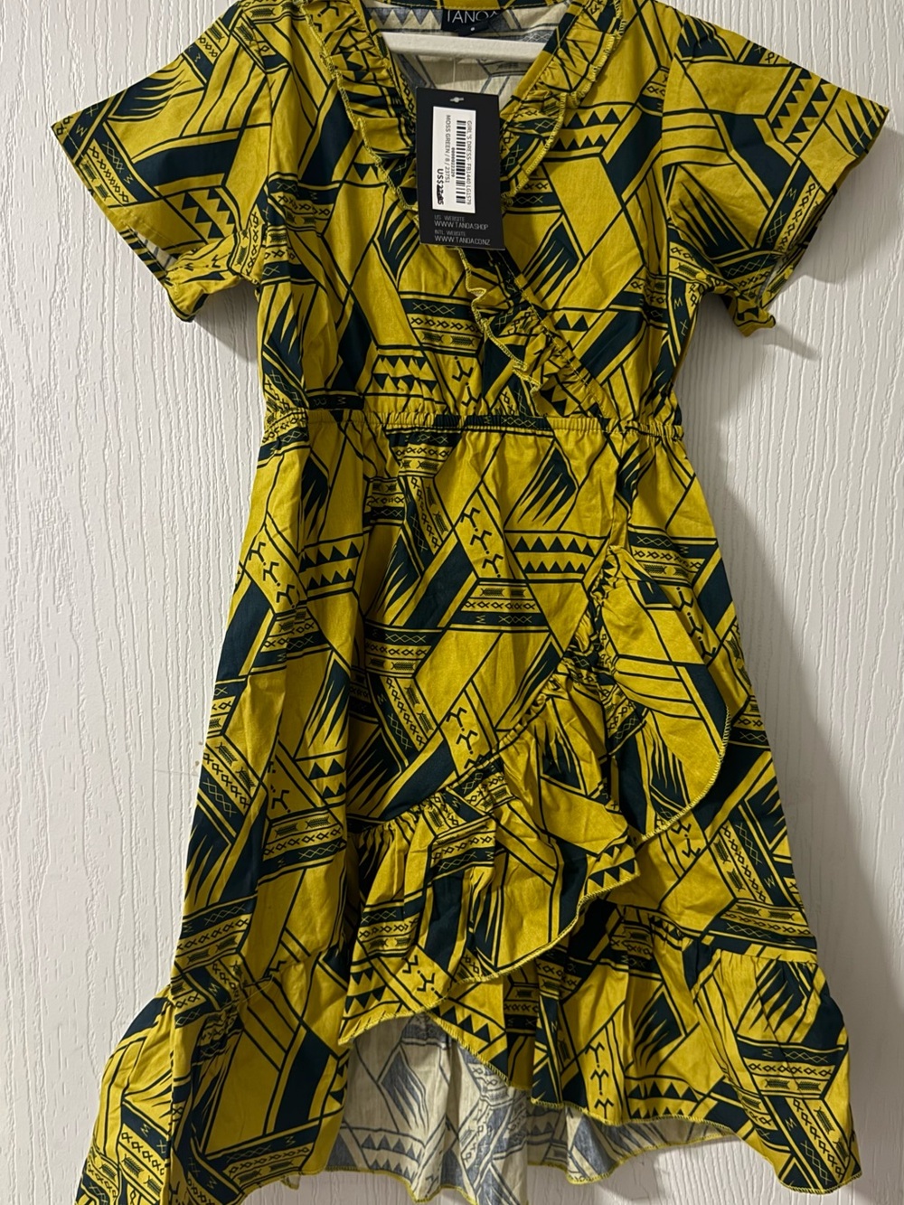 Tano Girls' Yellow & Black Geometric Ruffle Dress